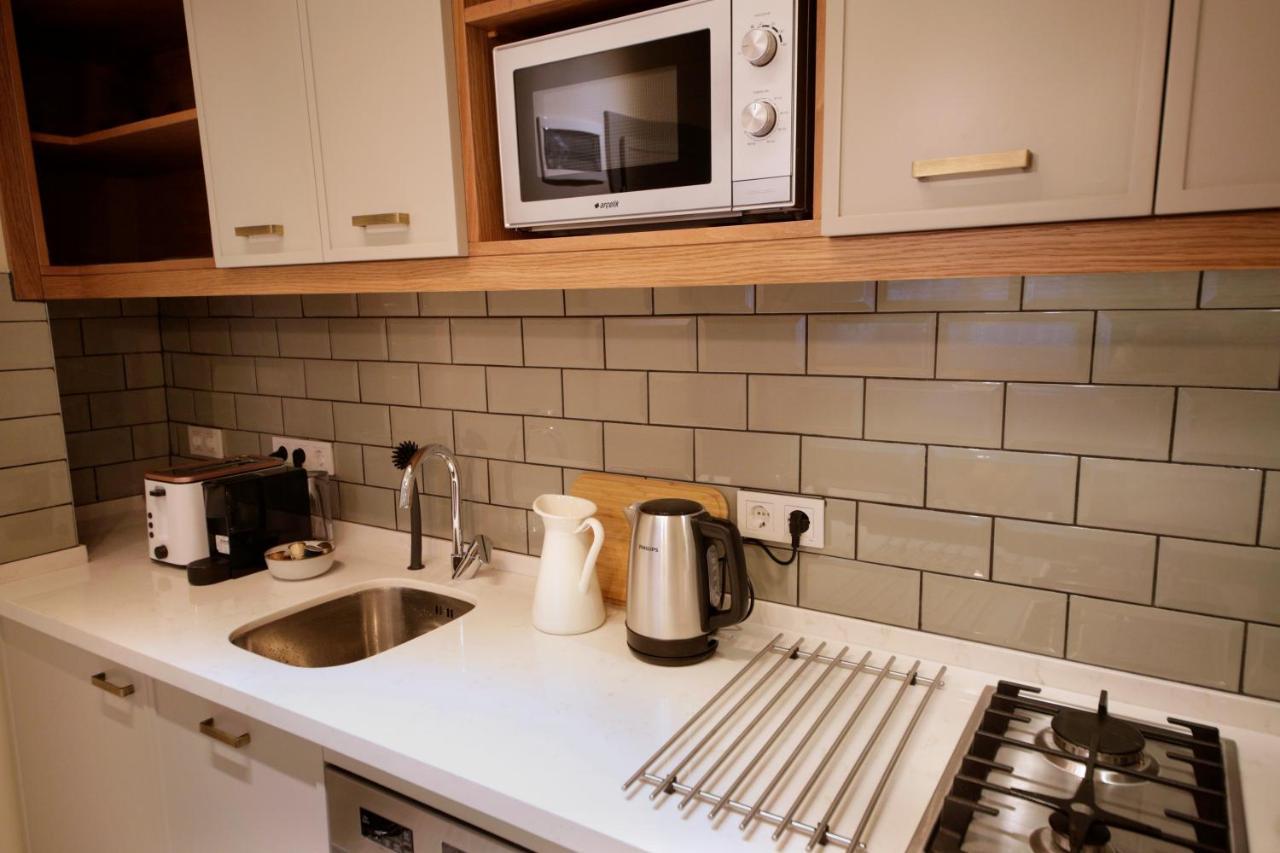 New Modern Flat- By Taksim Square Hotel Истанбул Екстериор снимка